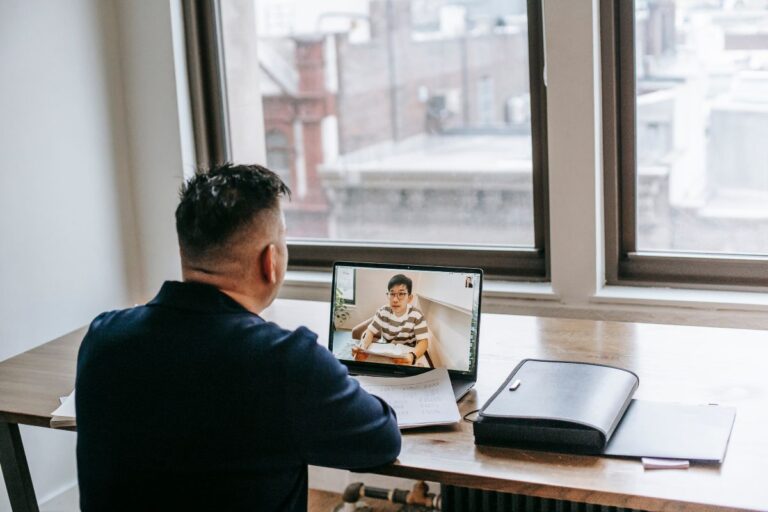 6 Best (And Worst) Platforms for Teaching English Online in 2025 - The ...