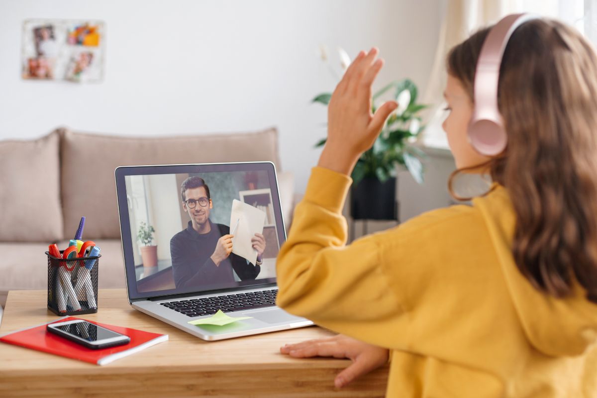 6 Best (And Worst) Platforms for Teaching English Online in 2025 - The ...